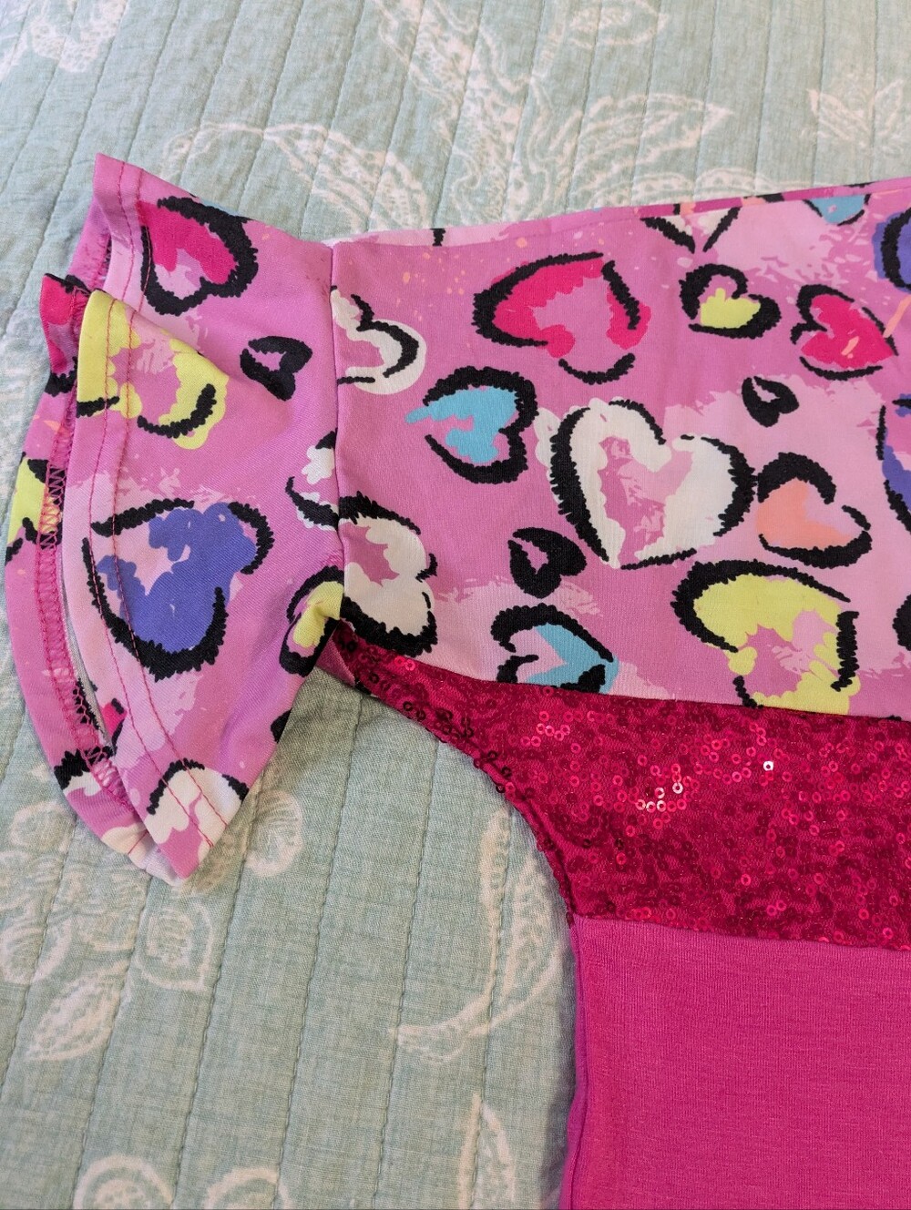 Southern Stitch Hearts & Sequin Pink Shirt. Size S - Picture 7 of 13